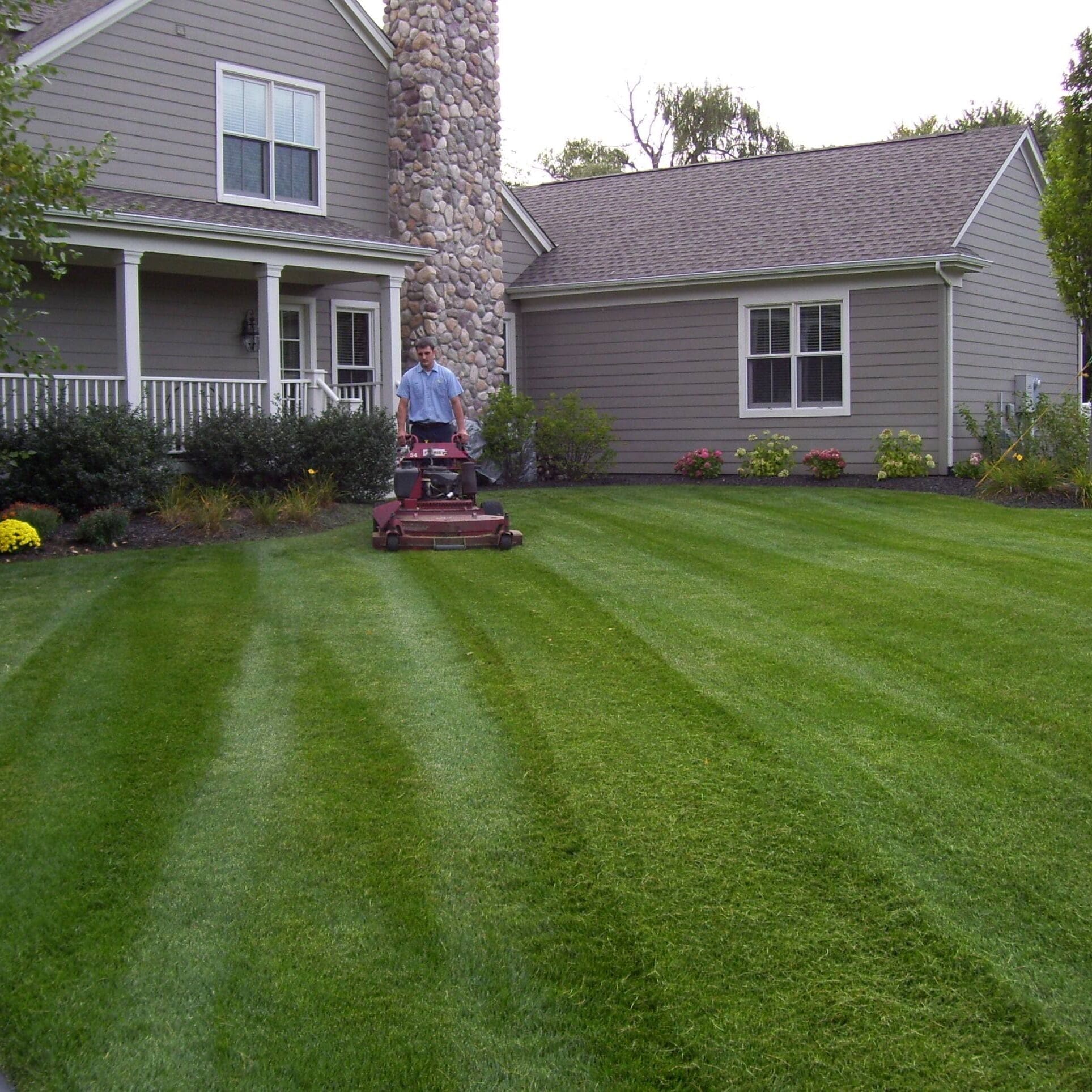 Bloomfield Township, MI Landscape Maintenance Company