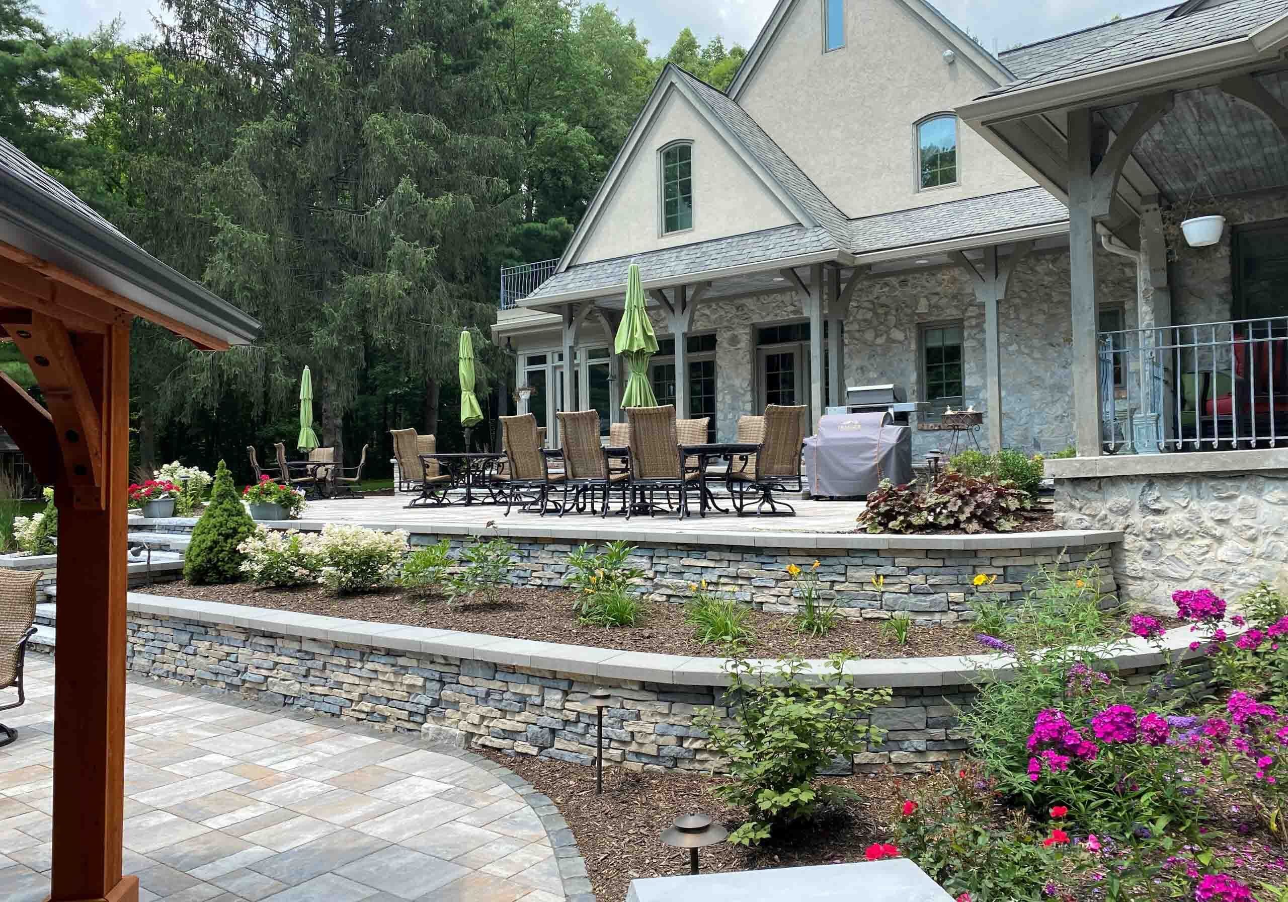 Novi, MI Outdoor Living